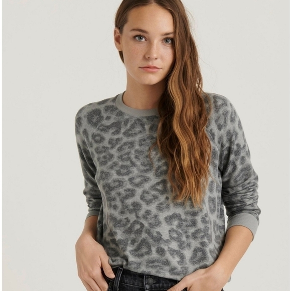 Lucky Brand Sweaters - 𝅺lucky Brand Hacci Leopard Crew Sweater Size L